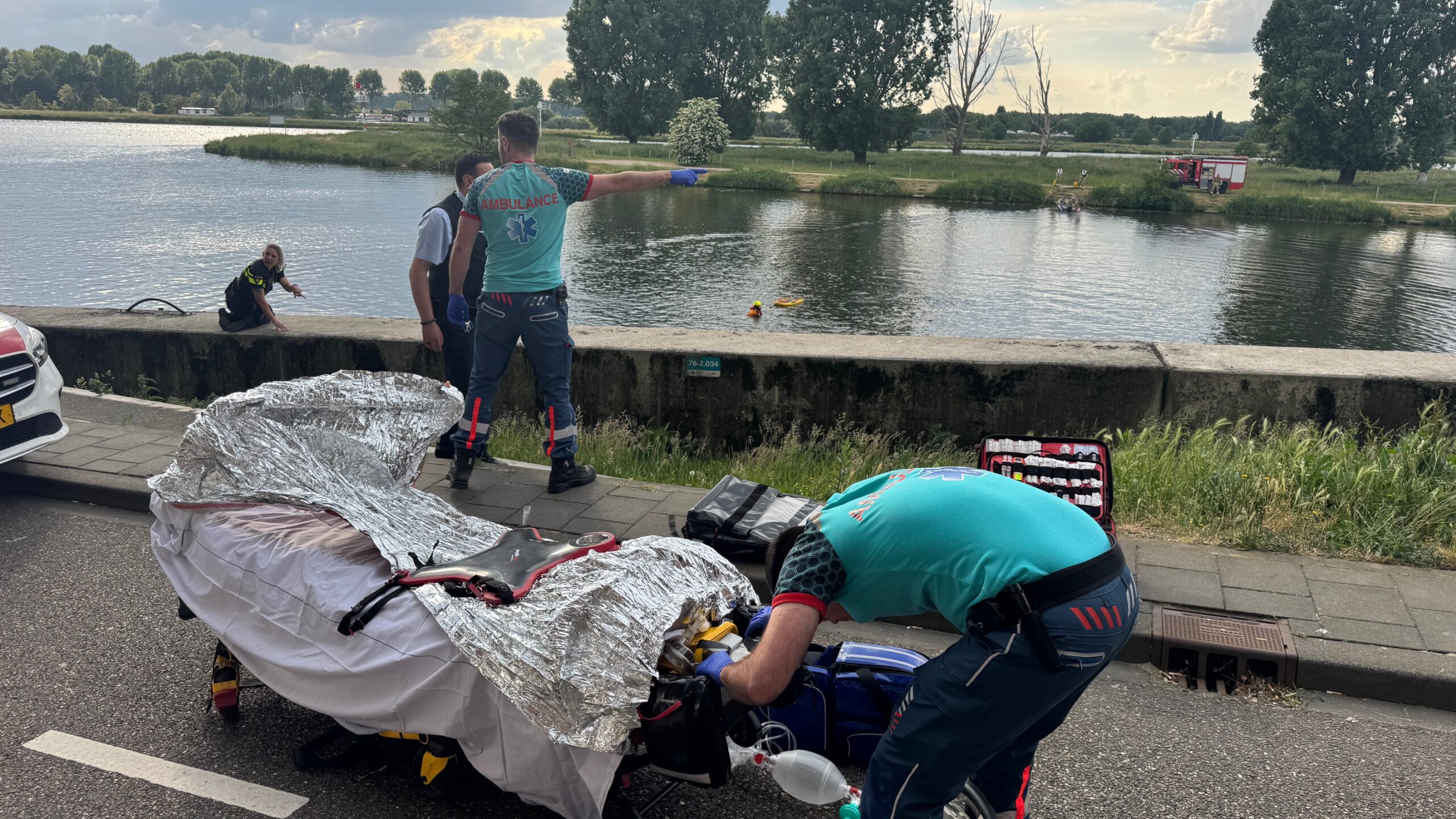 Overleden man uit Maashaven Roermond gehaald