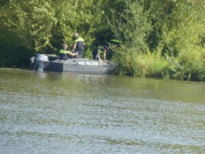 Onderzoek op en naast Maas naar sporen van vermoorde man