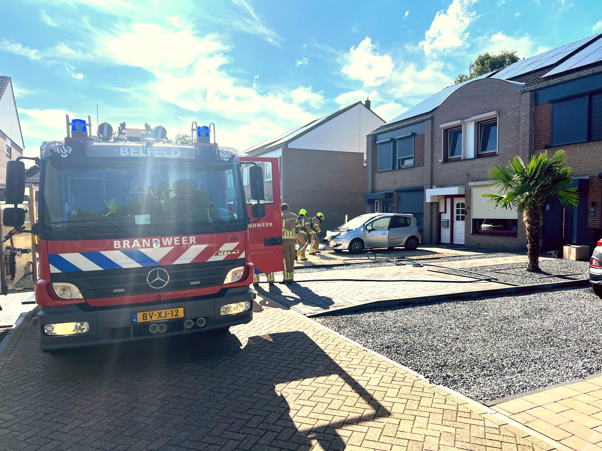 Forse schade aan auto na brand