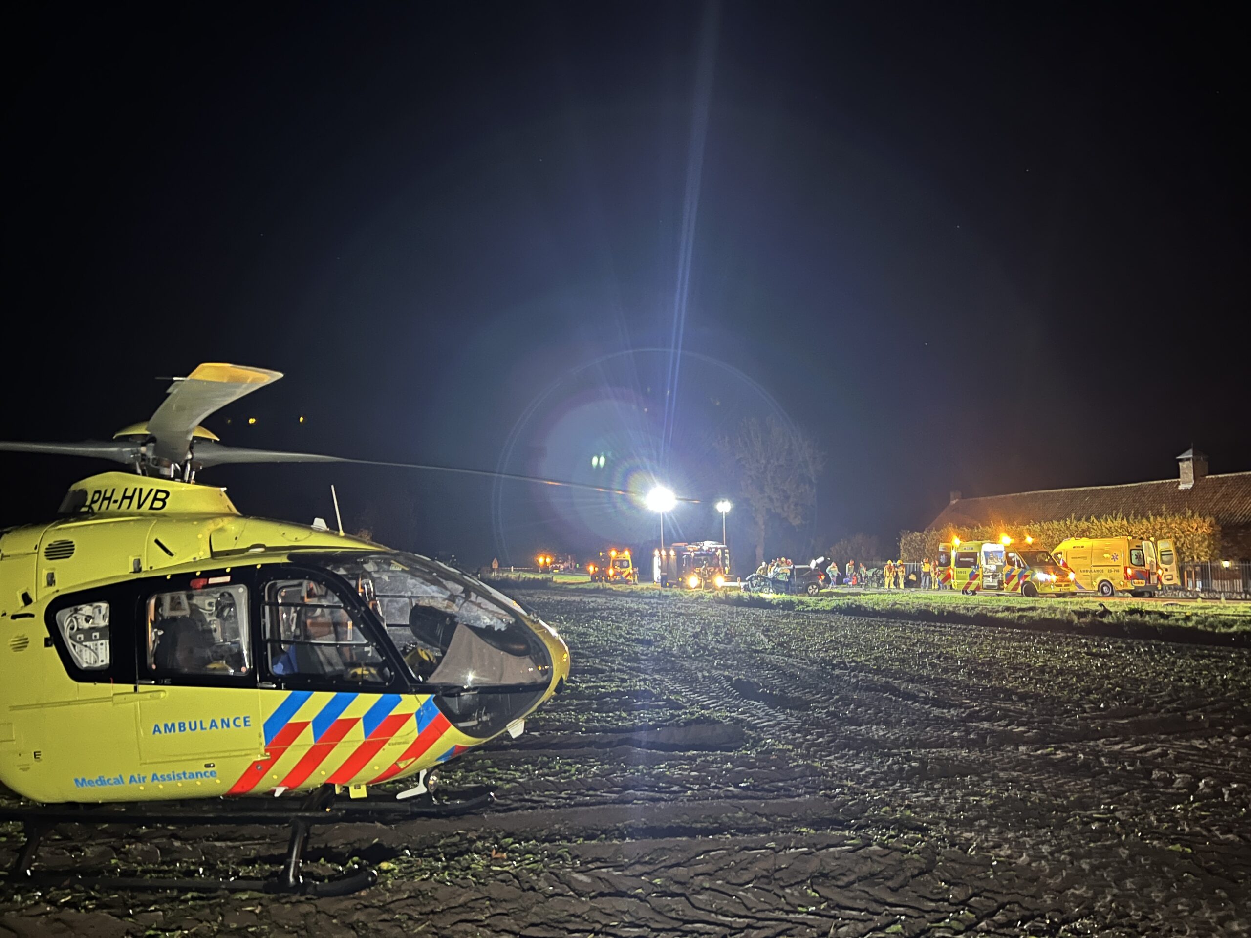 Dode en gewonden bij frontale aanrijding op N279