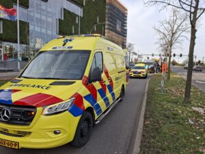 Voetganger gewond bij aanrijding in Venlo.
