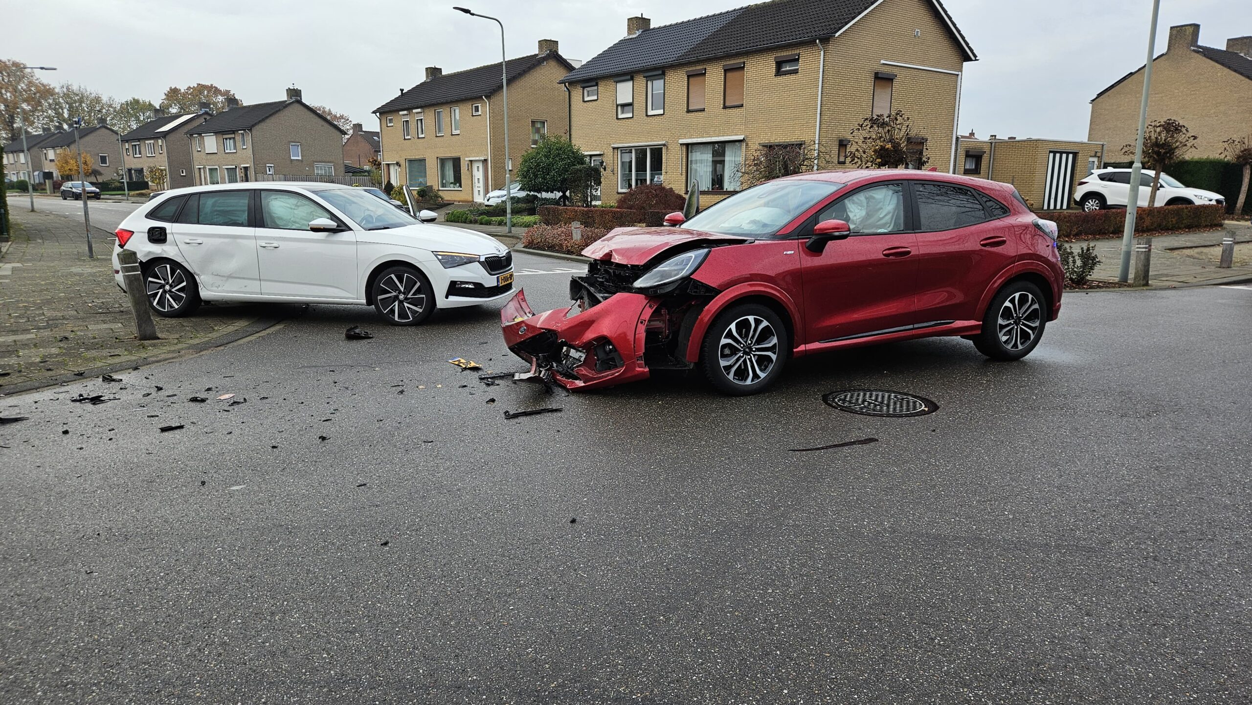 Forse schade aan voertuigen na aanrijding