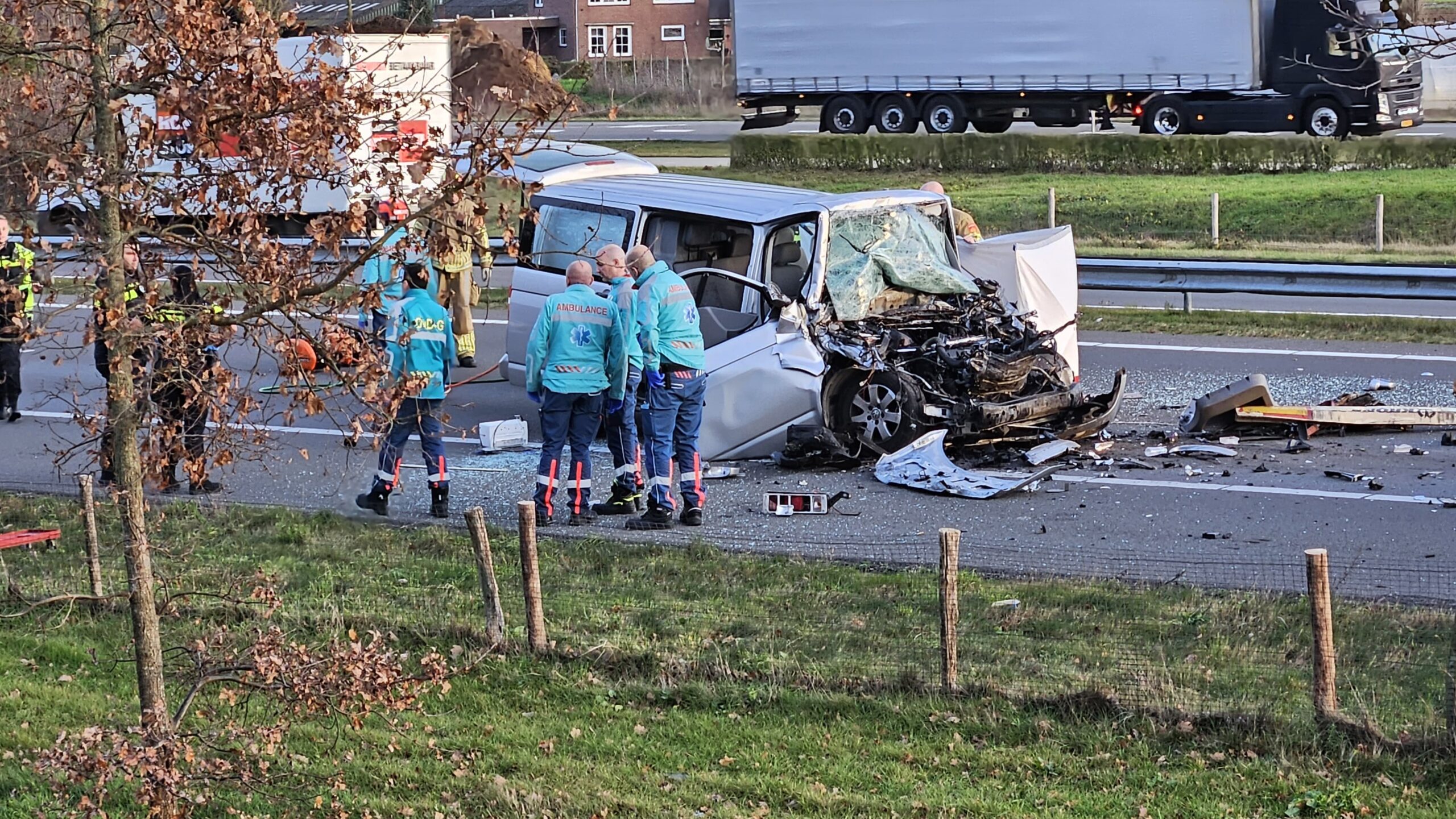 A73 dicht in zuidelijke richting na dodelijkongeval